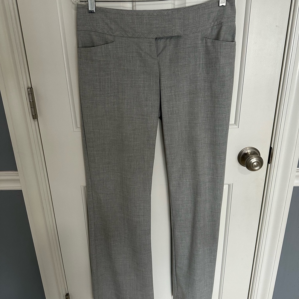 The Limited size 4 Cassidy fit grey straight leg pants
